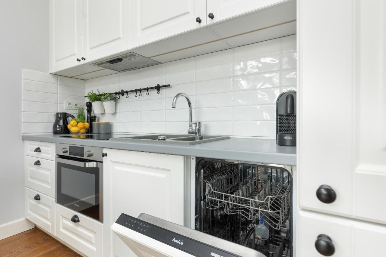 Cozy Apartment Gieysztora Wilanow By Noclegi Renters Varšava Exteriér fotografie