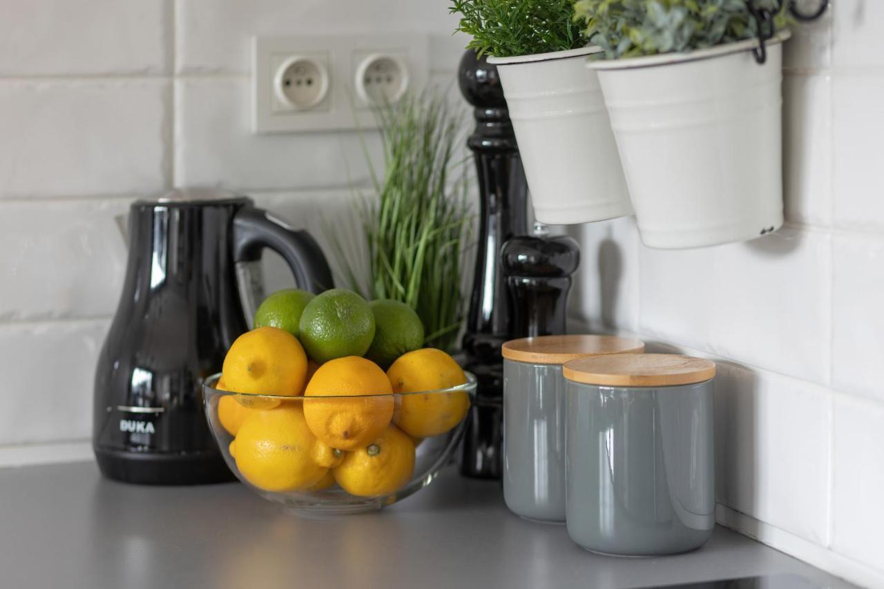 Cozy Apartment Gieysztora Wilanow By Noclegi Renters Varšava Exteriér fotografie